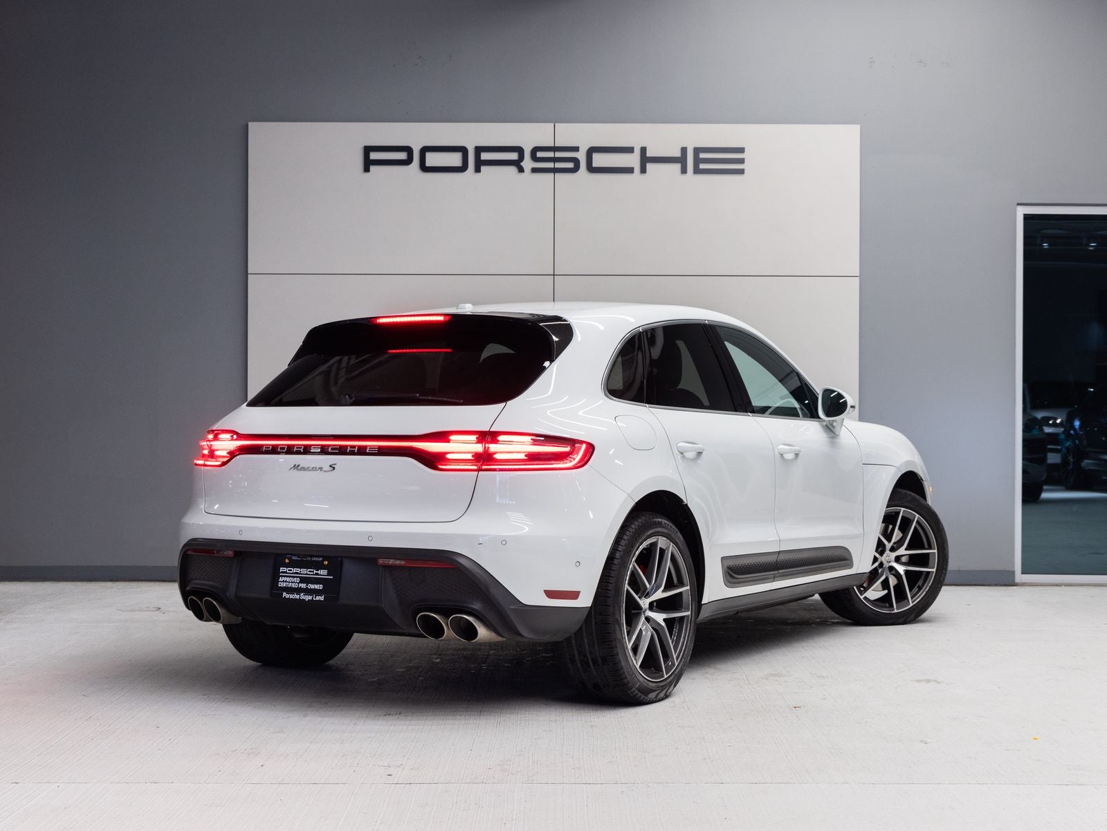 2023 Porsche Macan S