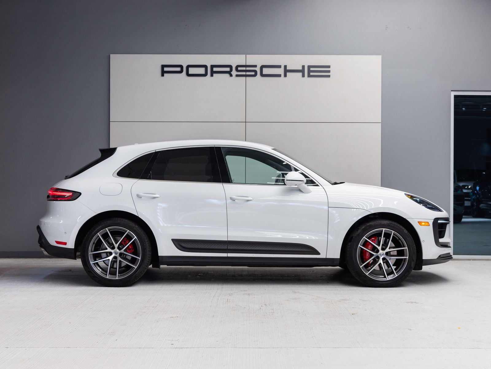 2023 Porsche Macan S