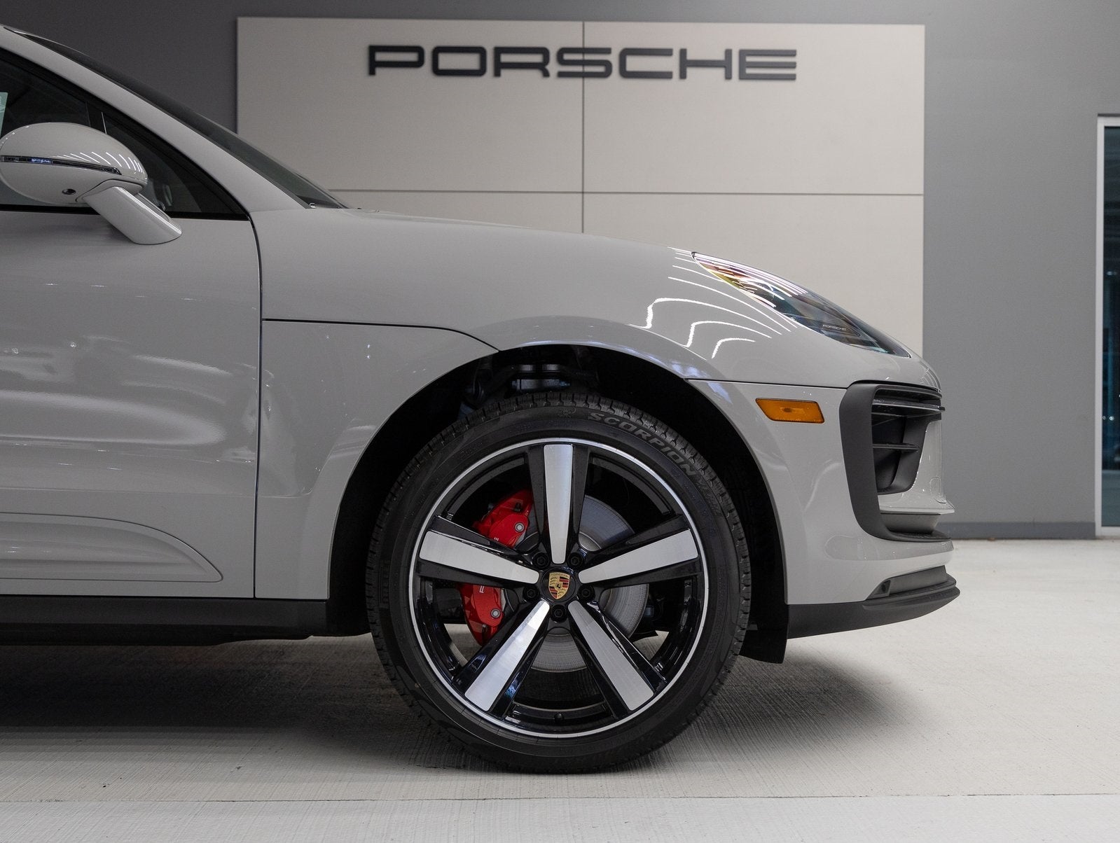 2025 Porsche Macan Macan S
