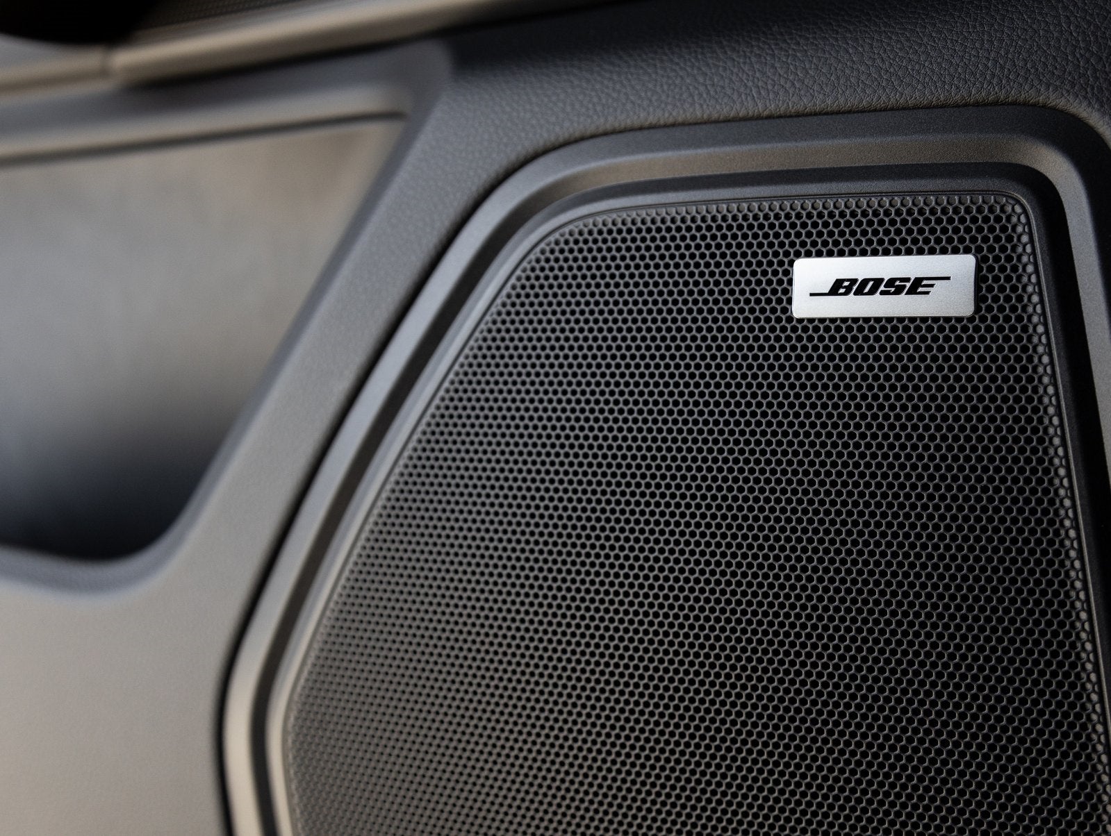 2025 Porsche Macan Macan S