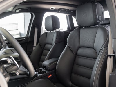 2025 Porsche Macan Macan S