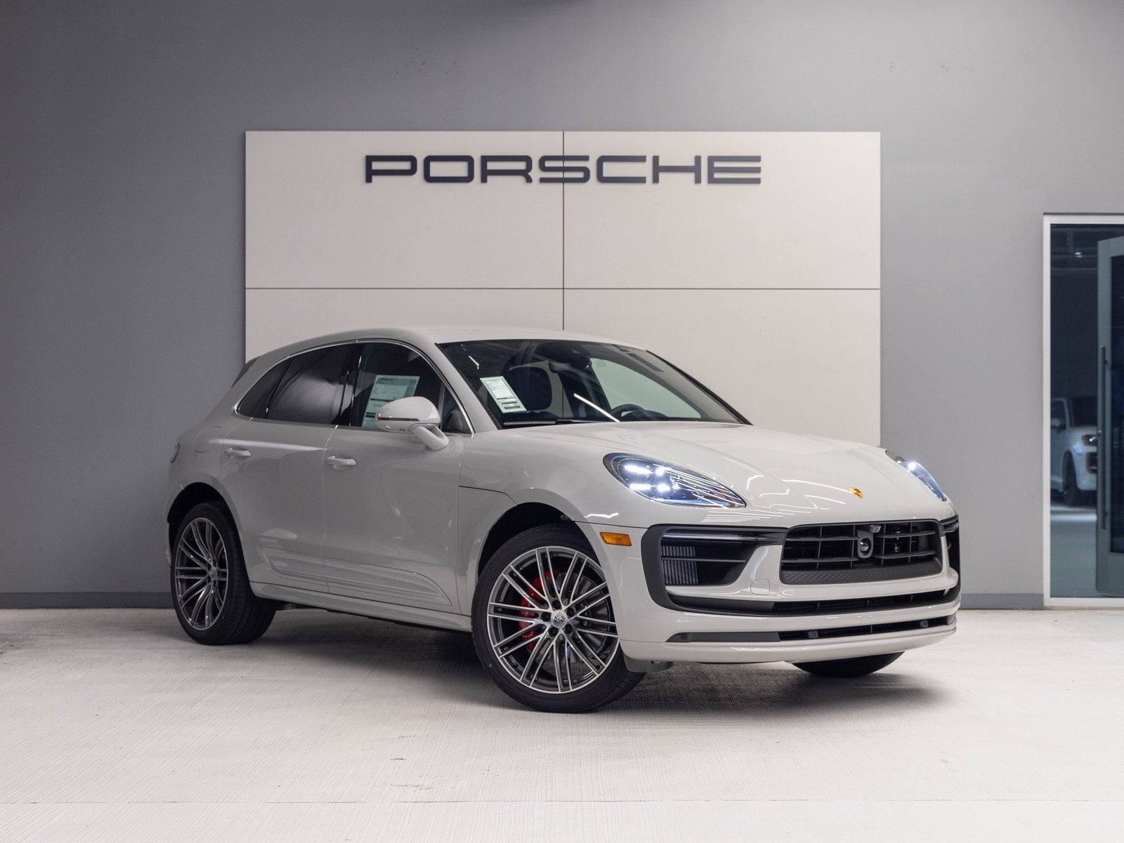 2026 Porsche Macan Macan S