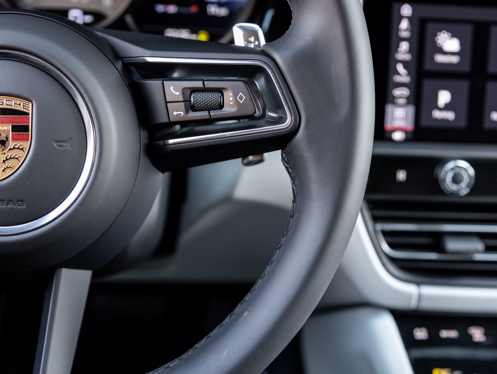 2026 Porsche Macan Macan S