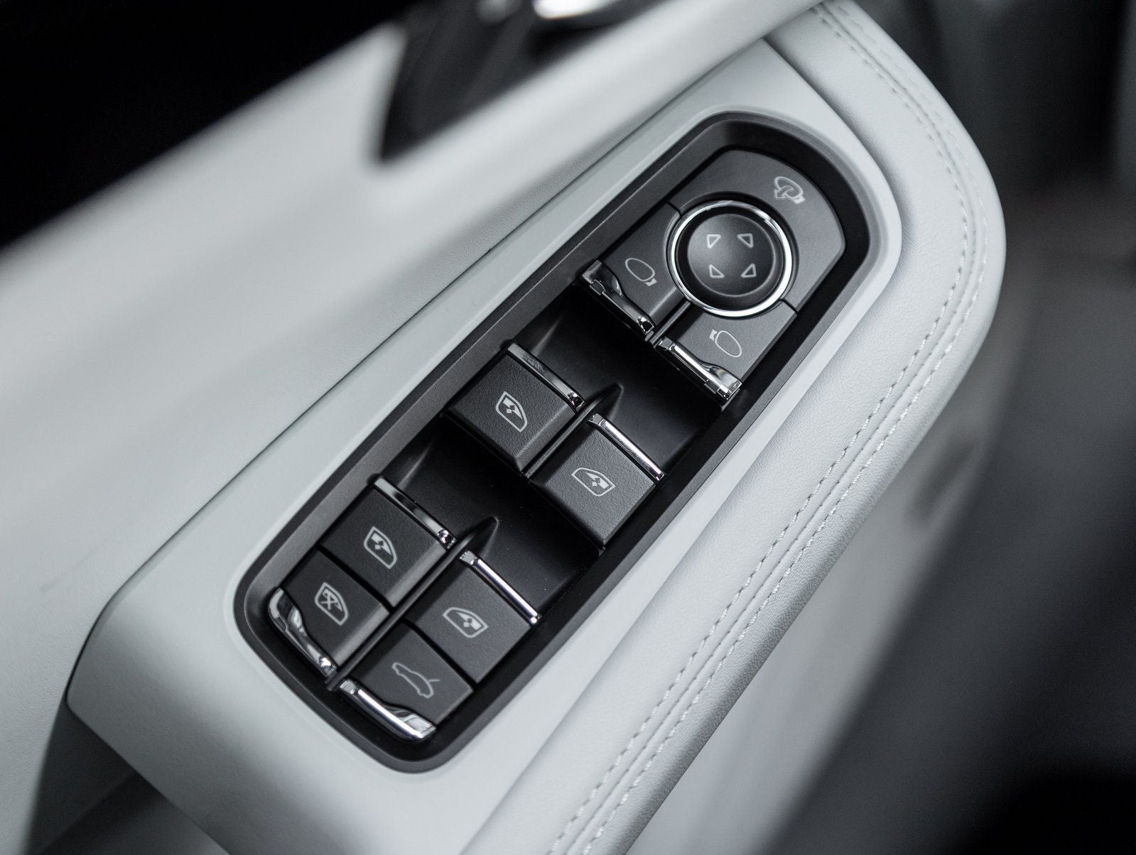 2026 Porsche Macan Macan S