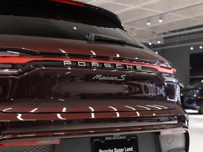 2026 Porsche Macan Macan S