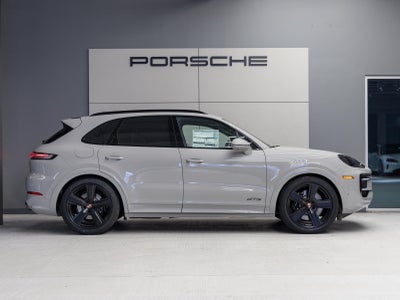 2026 Porsche Cayenne Cayenne GTS