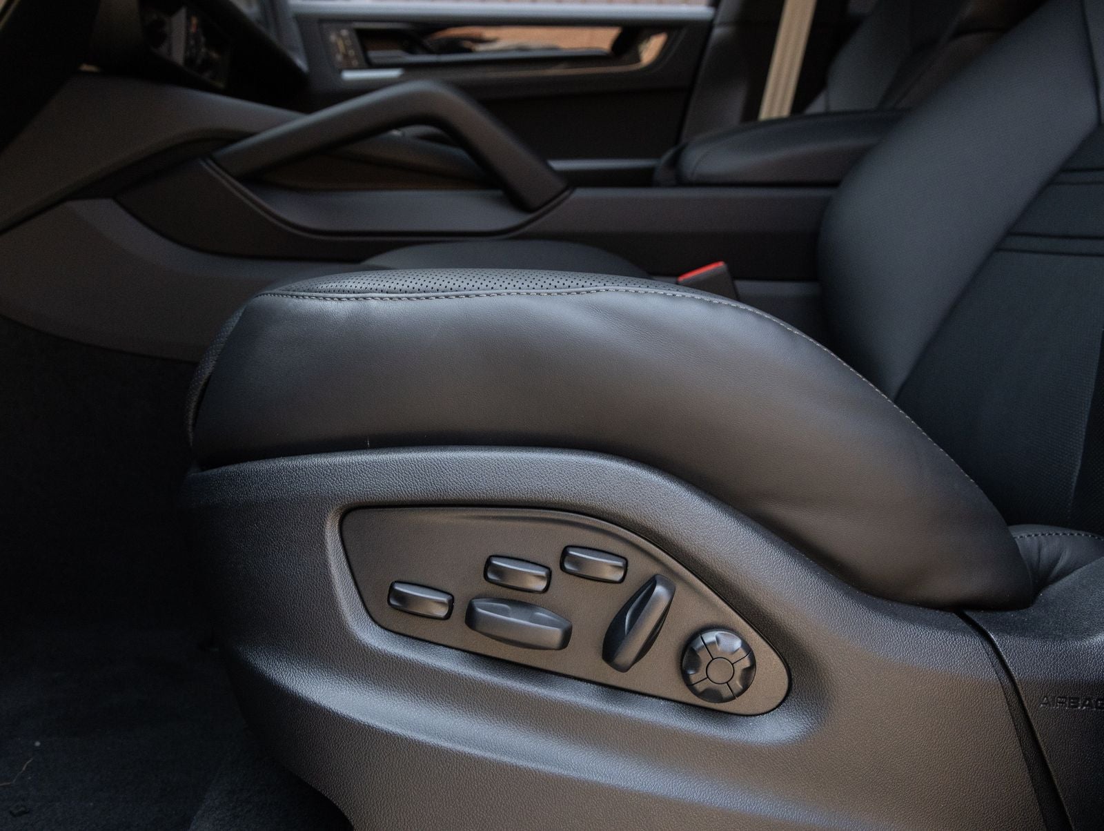 2026 Porsche Cayenne GTS