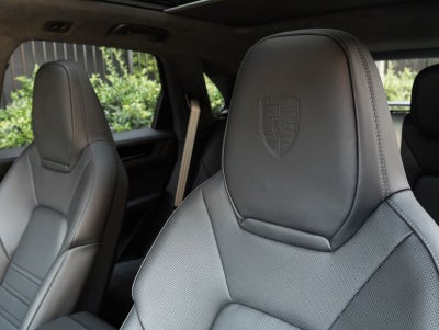 2026 Porsche Cayenne GTS