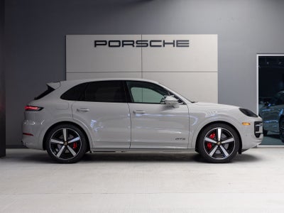 2026 Porsche Cayenne GTS