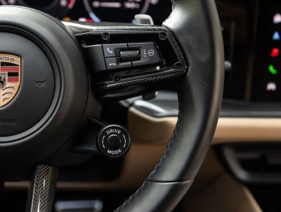 2025 Porsche Cayenne Cayenne GTS