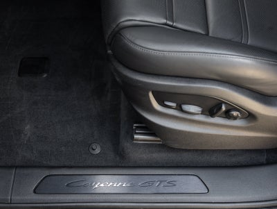 2025 Porsche Cayenne Cayenne GTS