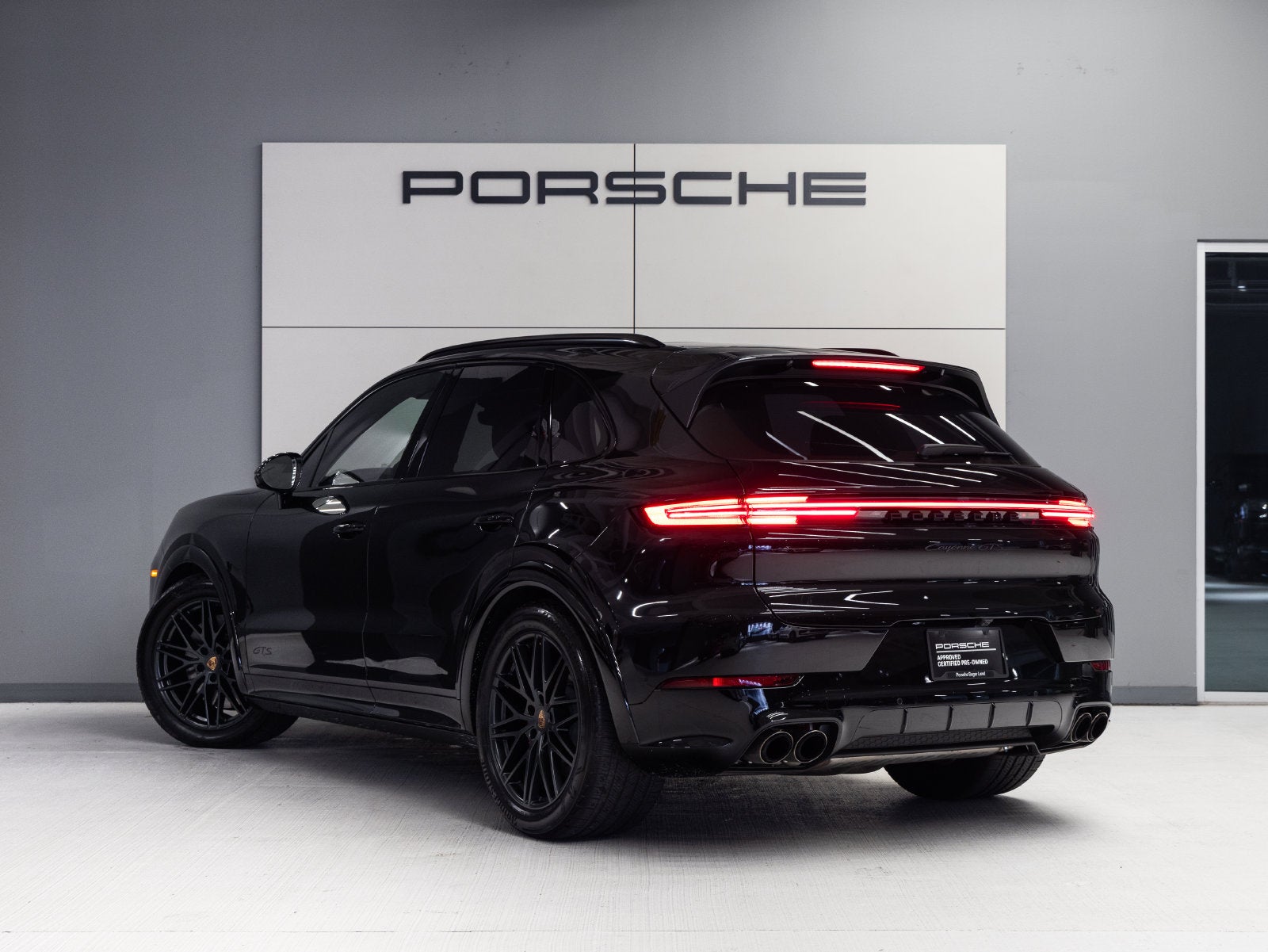 2025 Porsche Cayenne Cayenne GTS