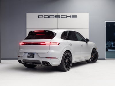 2026 Porsche Cayenne Cayenne GTS