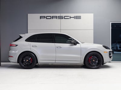 2026 Porsche Cayenne Cayenne GTS