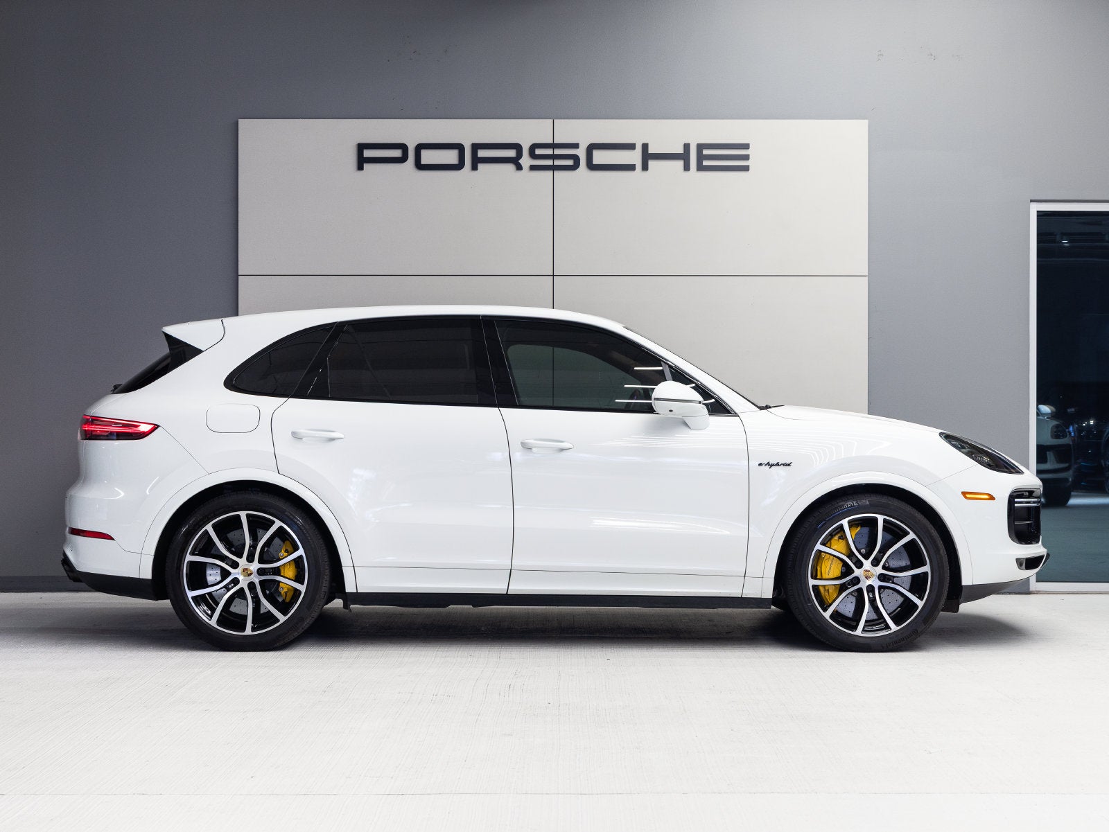 2020 Porsche Cayenne Cayenne Turbo S E-Hybrid