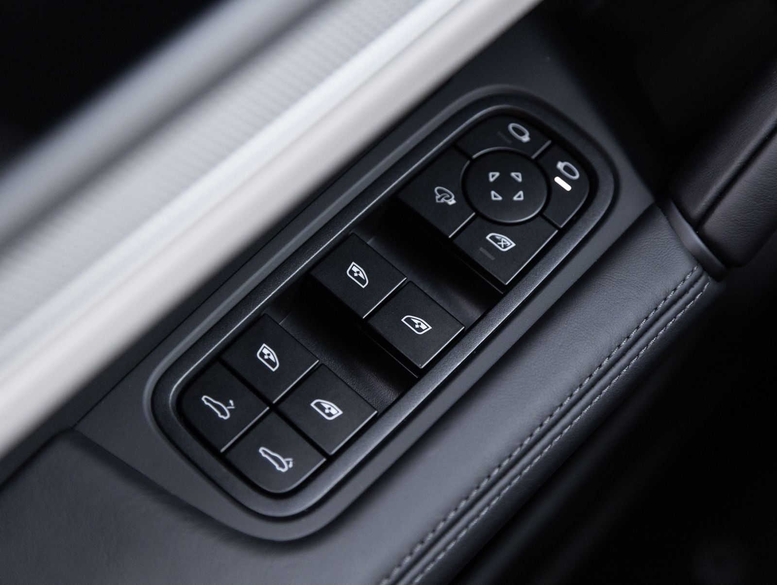 2026 Porsche Cayenne S