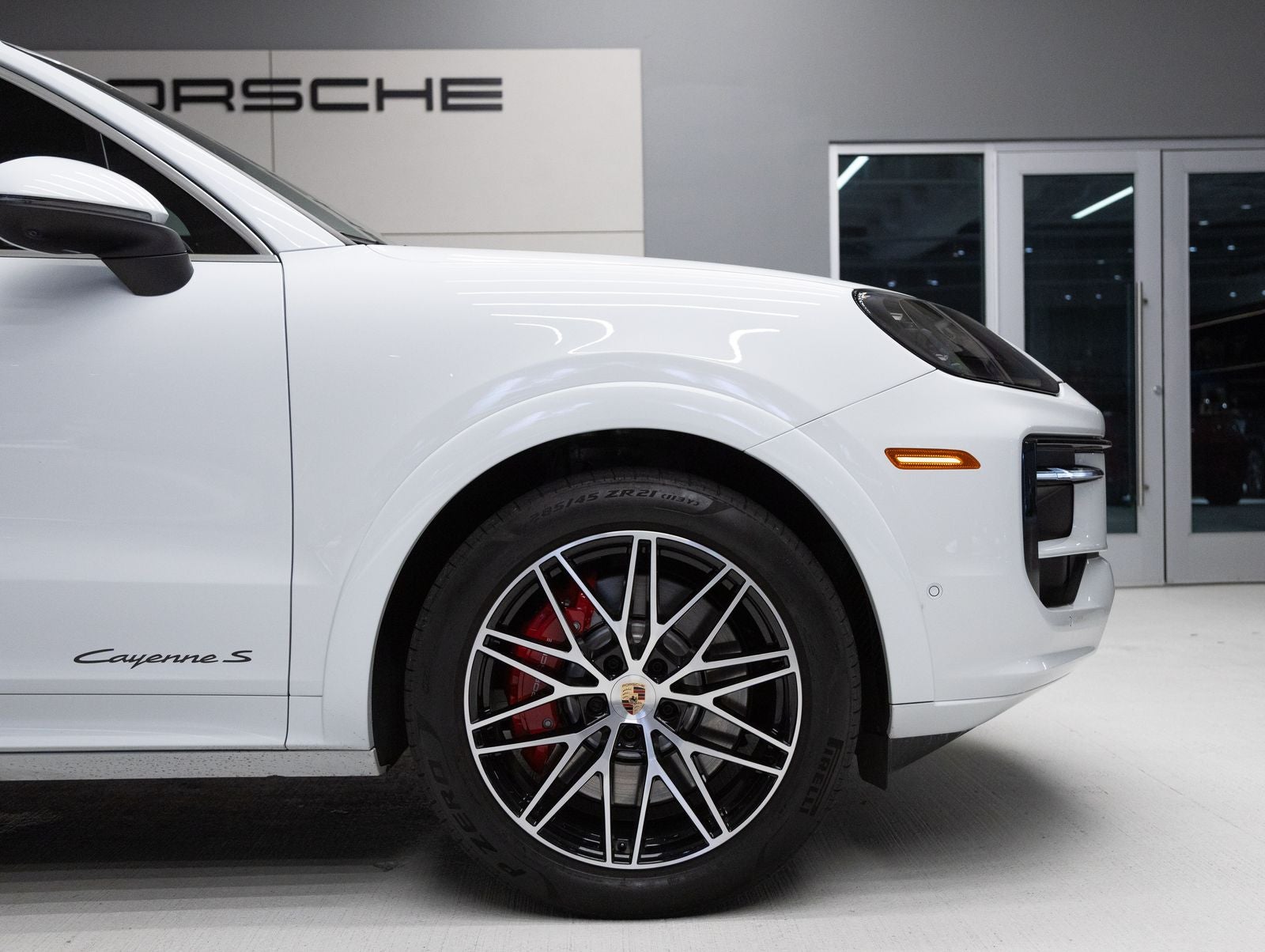 2025 Porsche Cayenne S