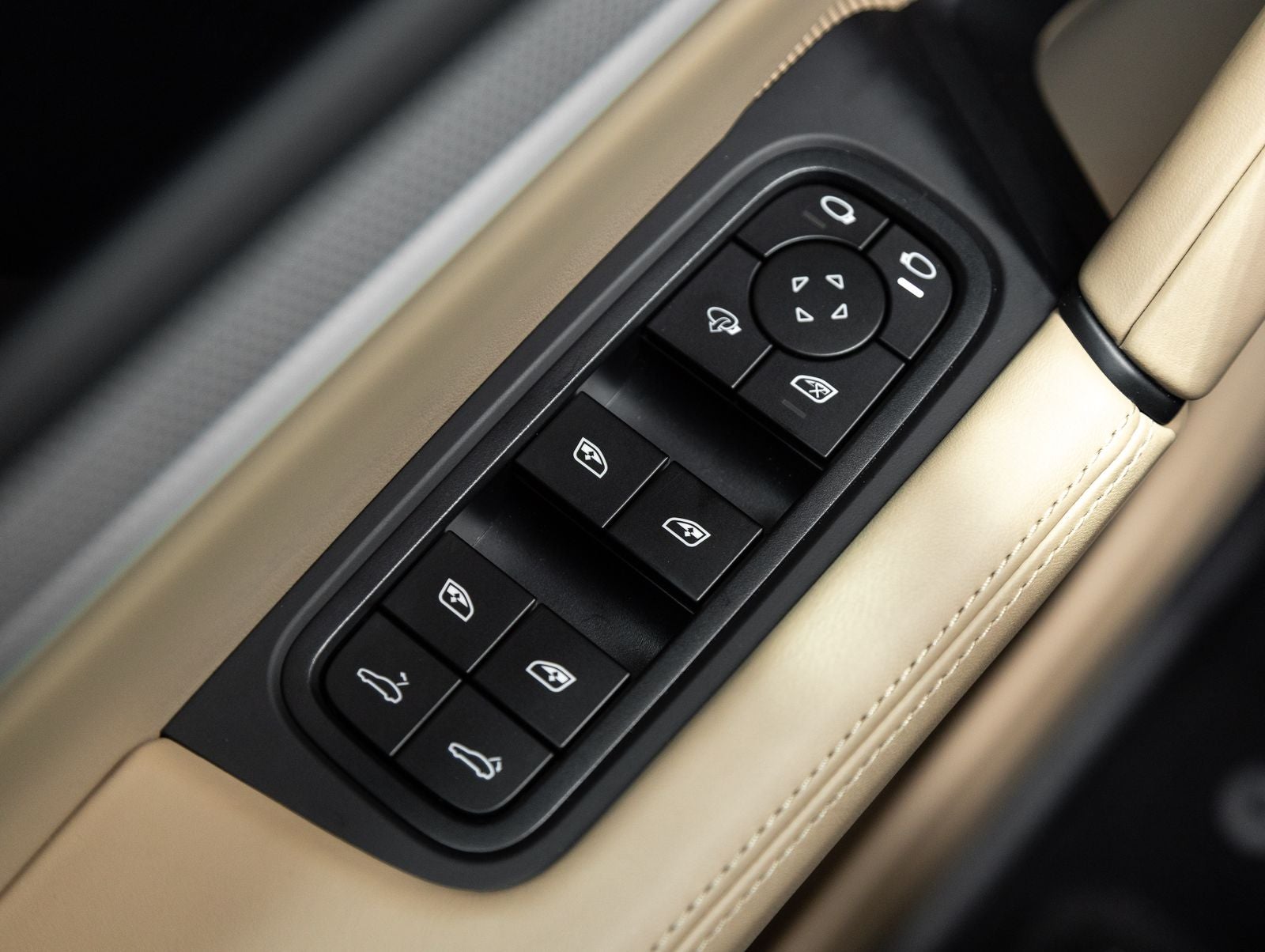 2025 Porsche Cayenne S