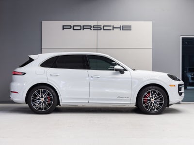 2025 Porsche Cayenne S