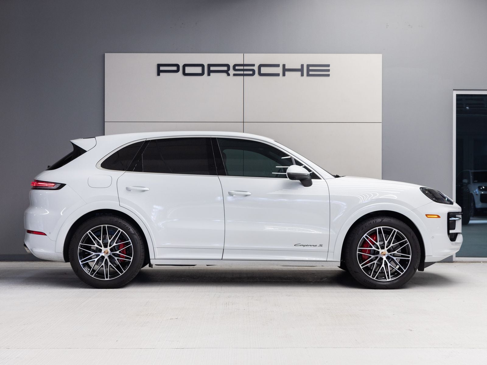 2025 Porsche Cayenne S