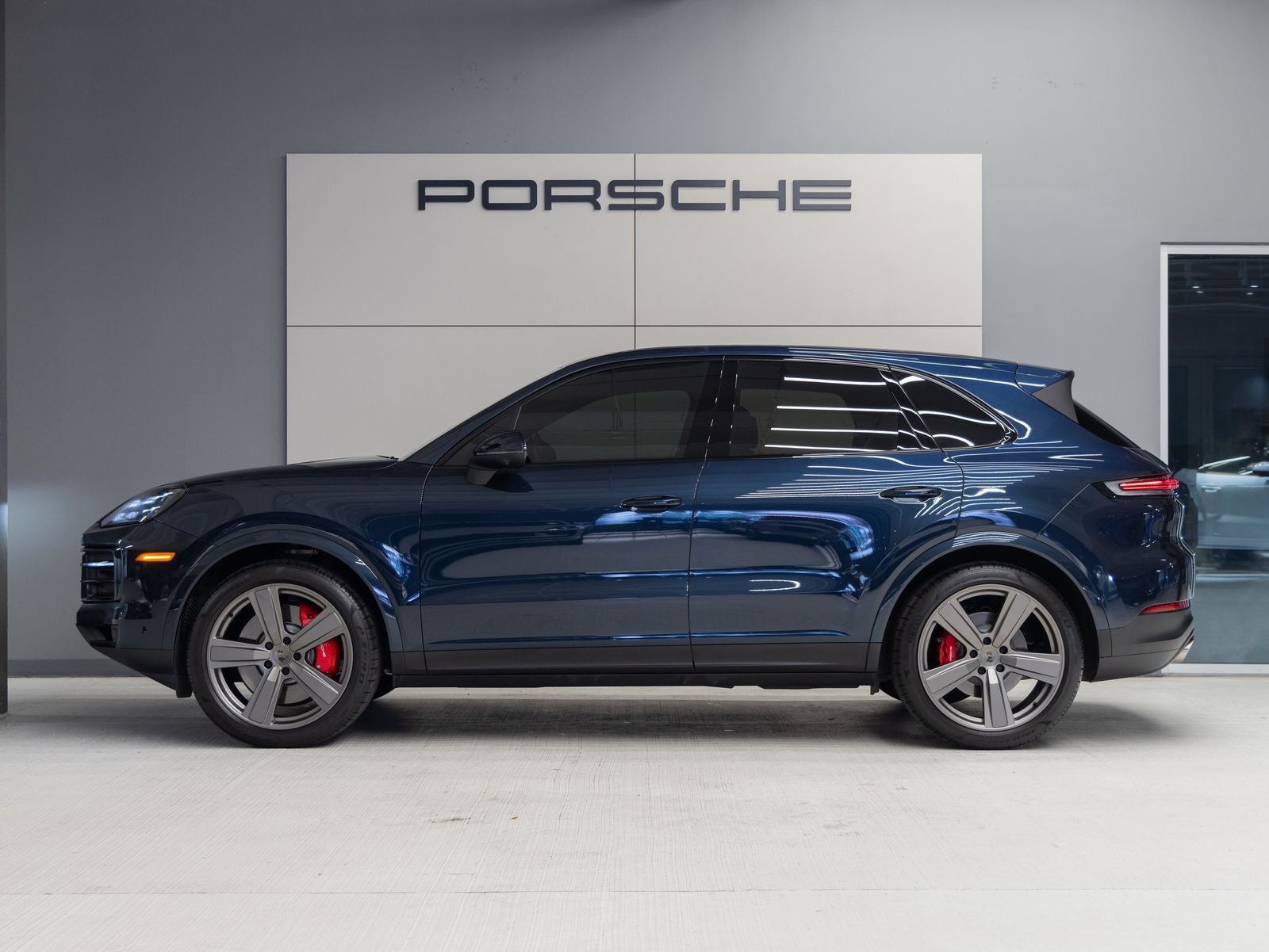 2024 Porsche Cayenne Cayenne S (MY24)