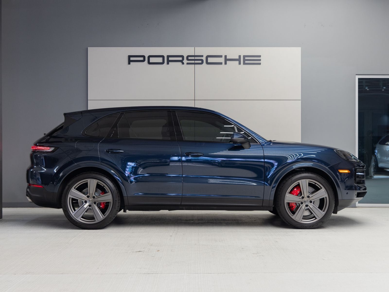 2024 Porsche Cayenne Cayenne S (MY24)
