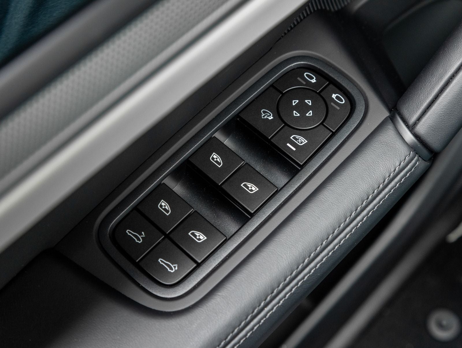 2026 Porsche Cayenne S