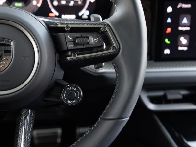 2025 Porsche Cayenne Turbo E-Hybrid