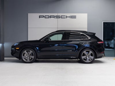 2025 Porsche Cayenne Turbo E-Hybrid
