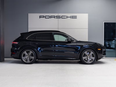 2025 Porsche Cayenne Turbo E-Hybrid