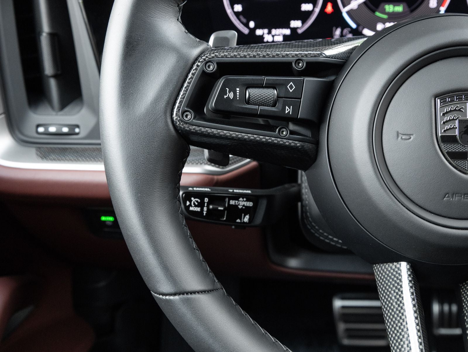 2025 Porsche Cayenne Turbo E-Hybrid