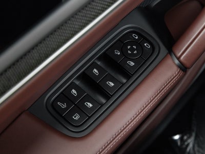 2025 Porsche Cayenne Turbo E-Hybrid