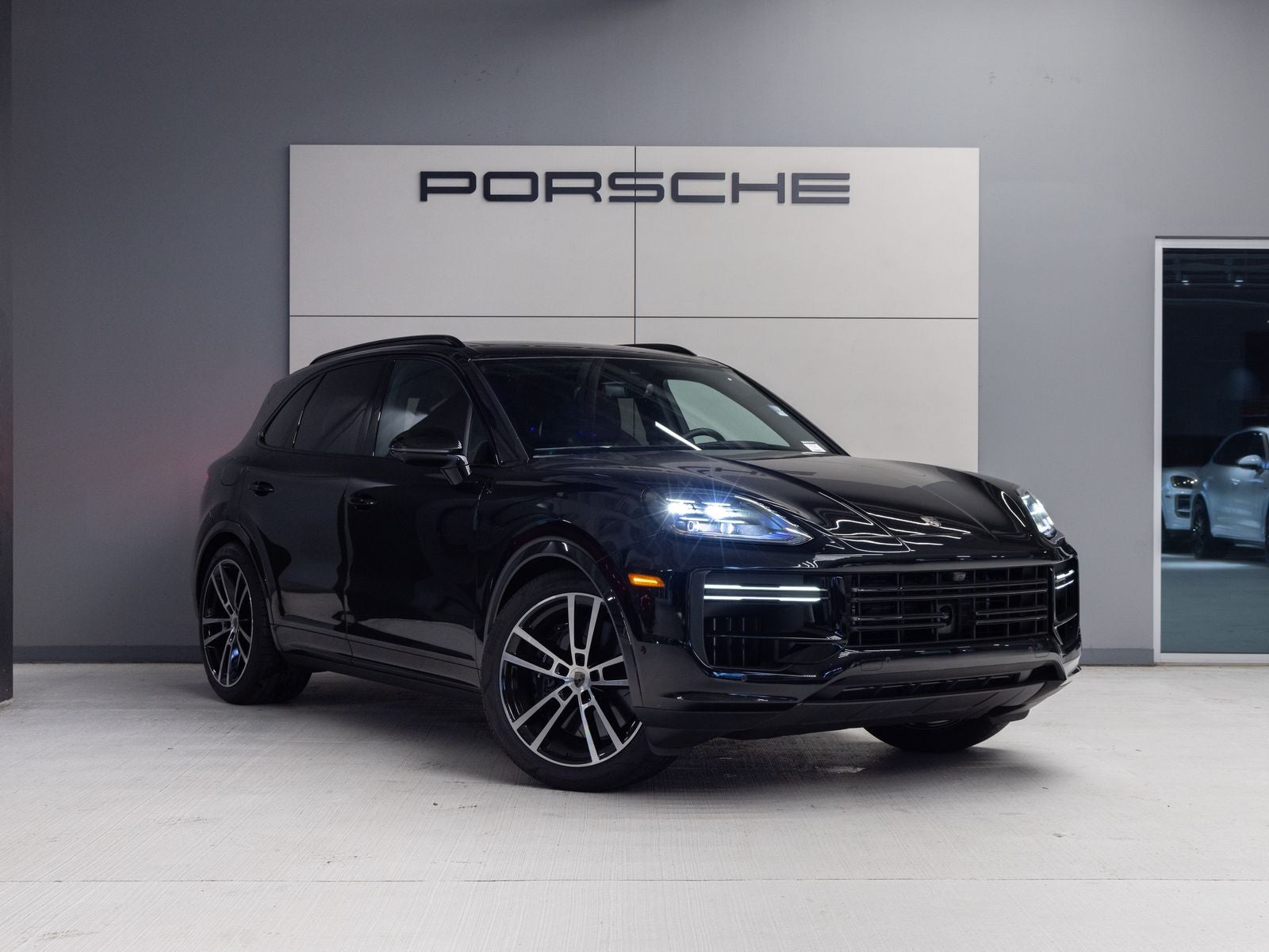 2025 Porsche Cayenne Turbo E-Hybrid