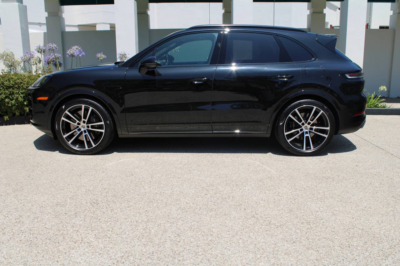 2025 Porsche Cayenne Turbo E-Hybrid