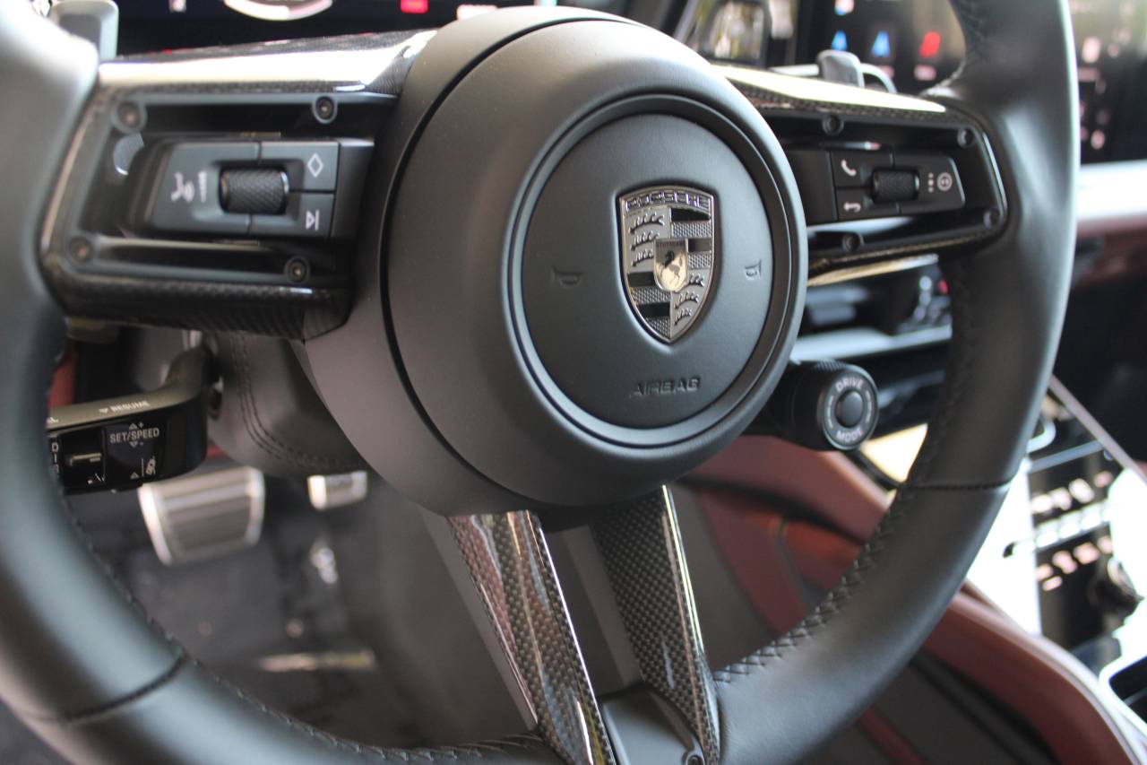 2025 Porsche Cayenne Turbo E-Hybrid