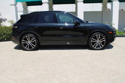 2025 Porsche Cayenne Turbo E-Hybrid