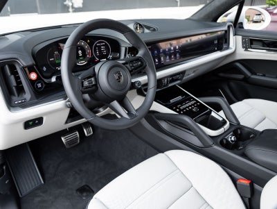 2026 Porsche Cayenne Turbo E-Hybrid