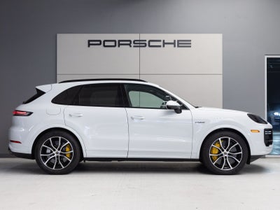 2026 Porsche Cayenne Turbo E-Hybrid