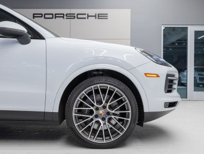 2023 Porsche Cayenne Coupe Platinum Edition