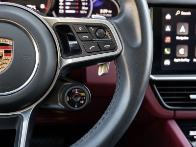 2023 Porsche Cayenne Coupe Platinum Edition