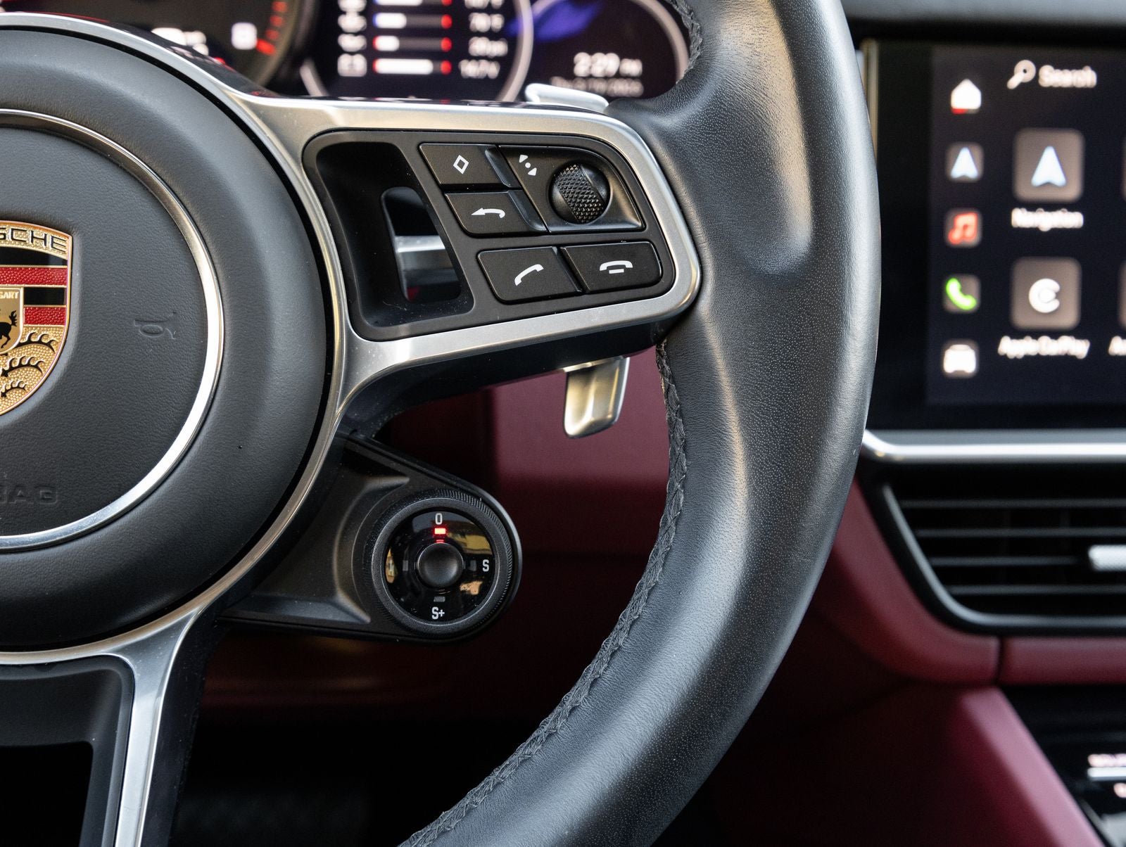 2023 Porsche Cayenne Coupe Platinum Edition