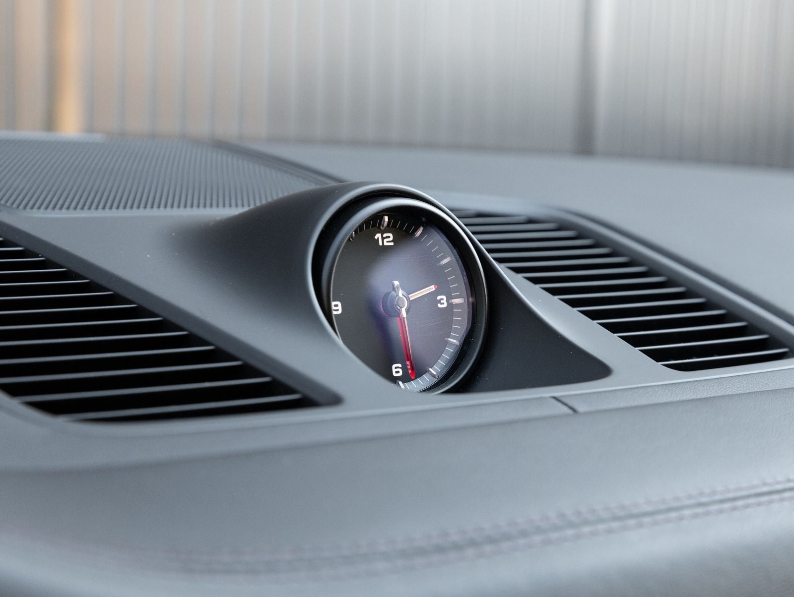 2023 Porsche Cayenne Coupe Platinum Edition