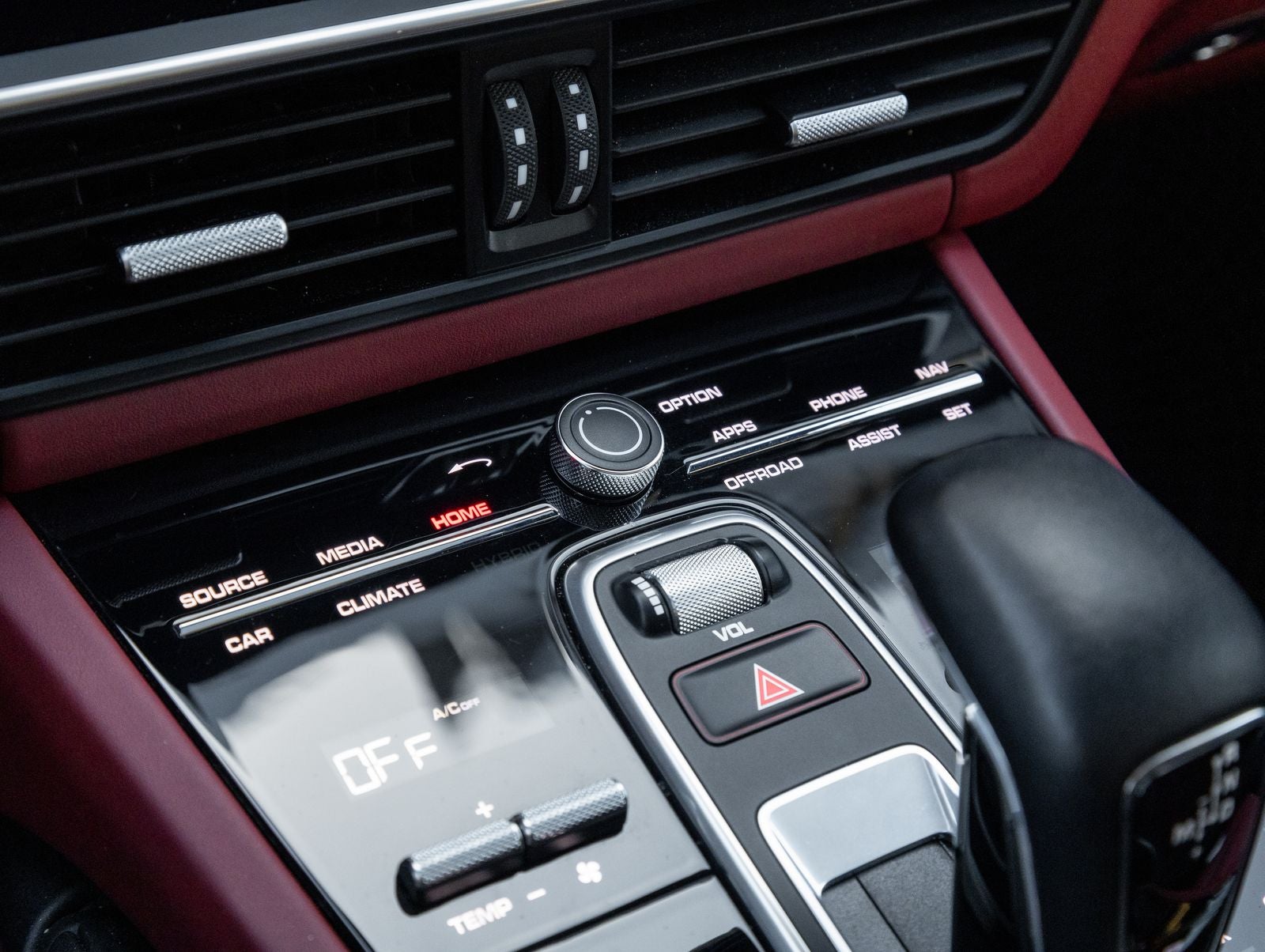 2023 Porsche Cayenne Coupe Platinum Edition