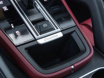 2023 Porsche Cayenne Coupe Platinum Edition