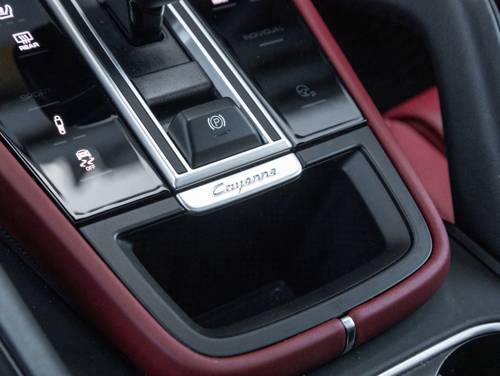 2023 Porsche Cayenne Coupe Platinum Edition