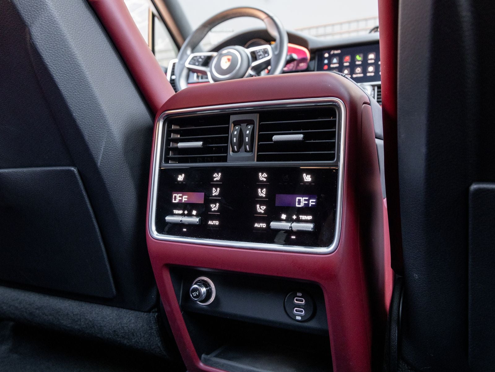 2023 Porsche Cayenne Coupe Platinum Edition