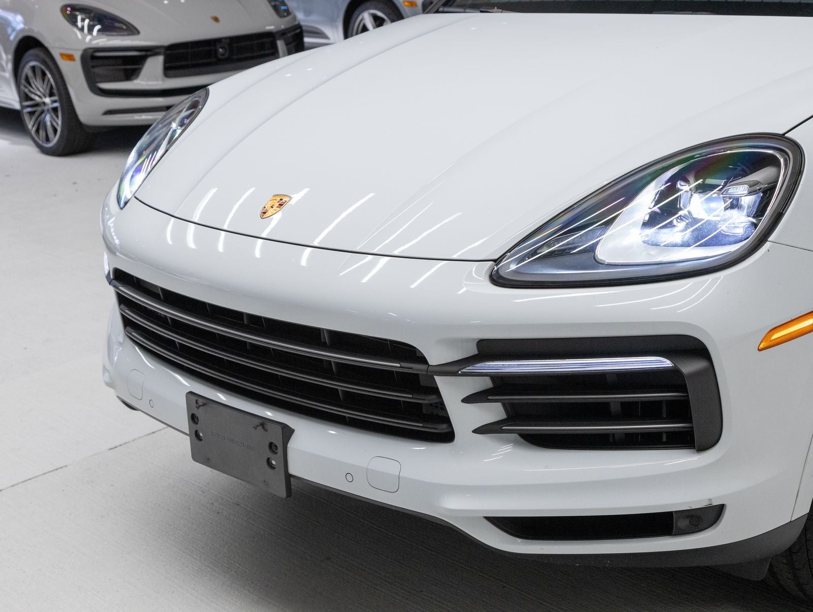 2023 Porsche Cayenne Coupe Platinum Edition