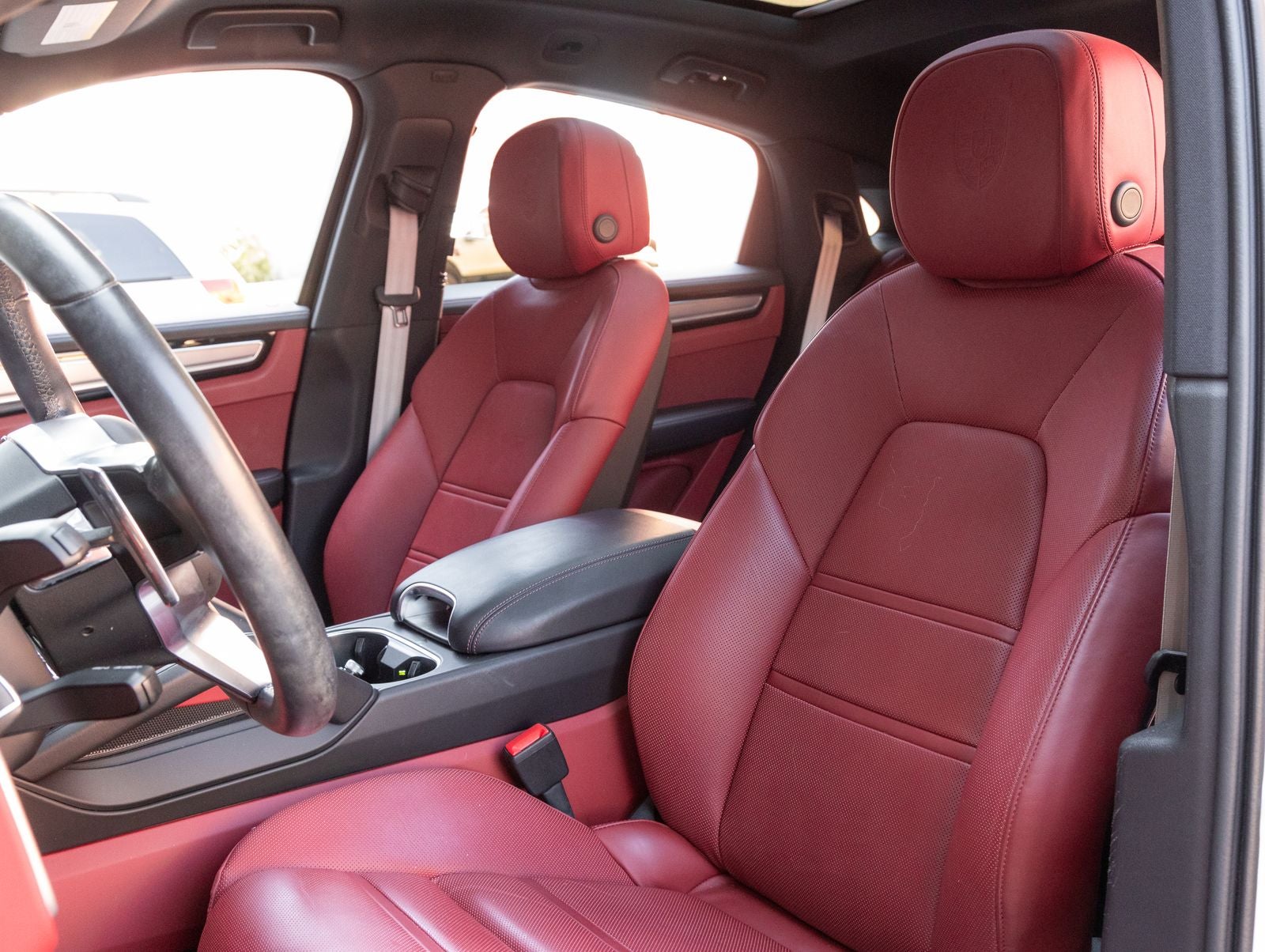 2023 Porsche Cayenne Coupe Platinum Edition