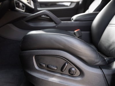 2024 Porsche Cayenne Cayenne Coupe
