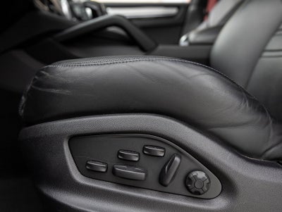 2023 Porsche Cayenne Cayenne Coupe Platinum Edition